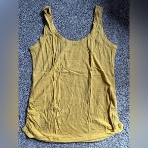 Old Navy maternity yellow/gold tank top medium m